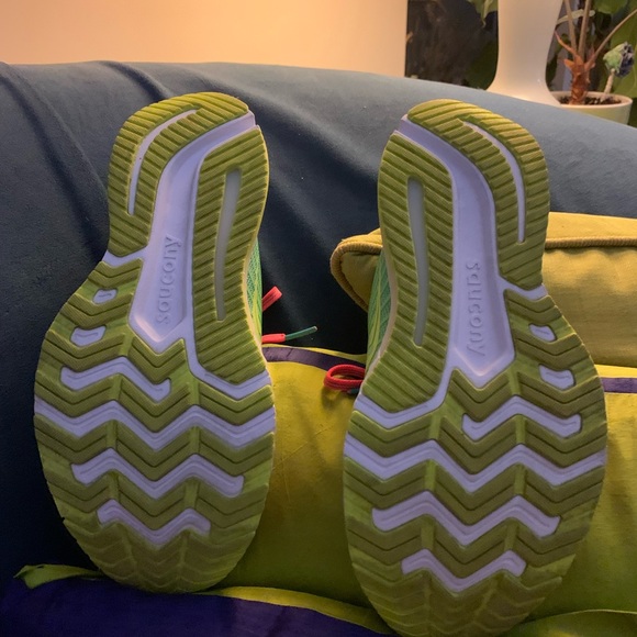 EUC Saucony PWR RUN Guide 13 Lime Green /Coral Running Shoes- Size 5.5 Women - Picture 6 of 6